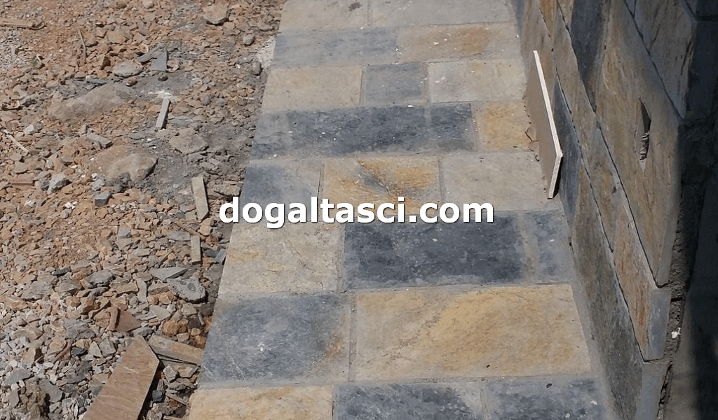 Ebatlı Bodrum Kayrak Taşı